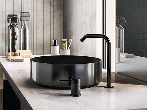 Gessi 316 Edelstahl Armatur schwarz mit Waschschale cesello